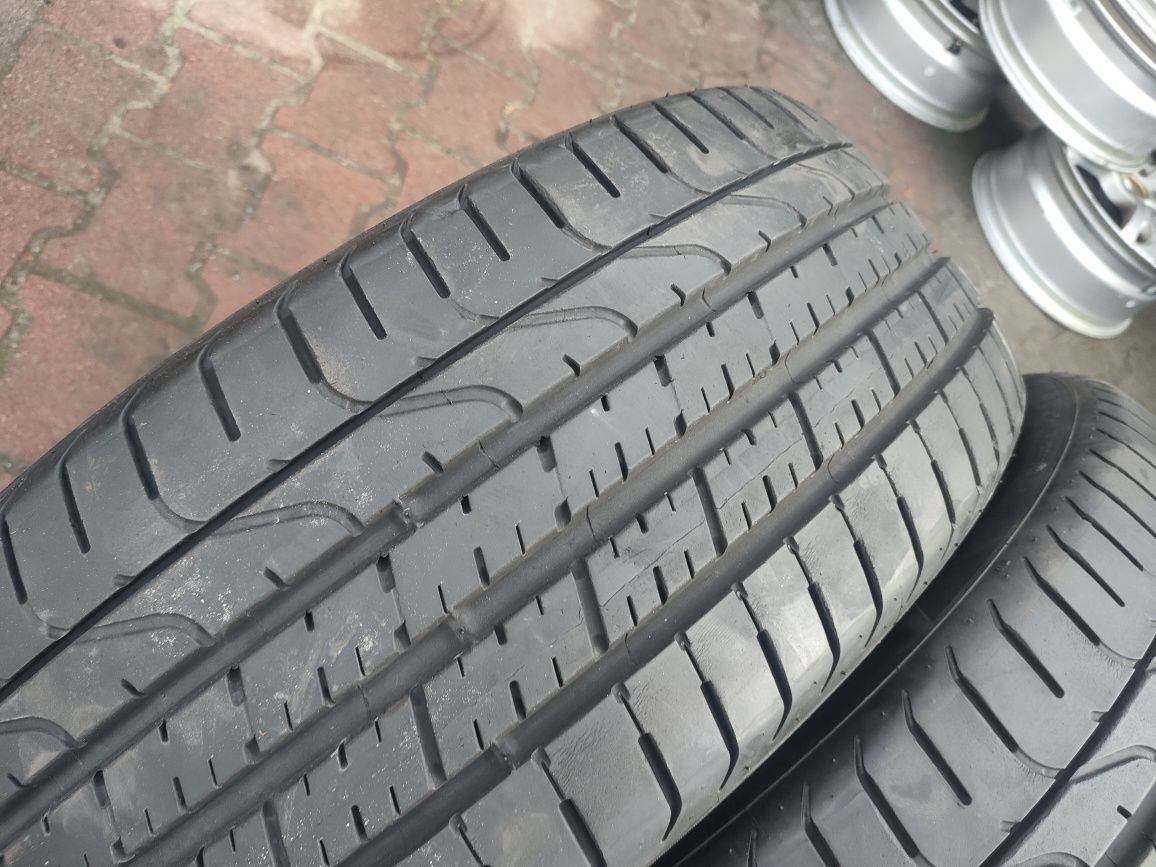 225/45r19  ; 255/40/19 Pirelli Pzero  rsc BMW