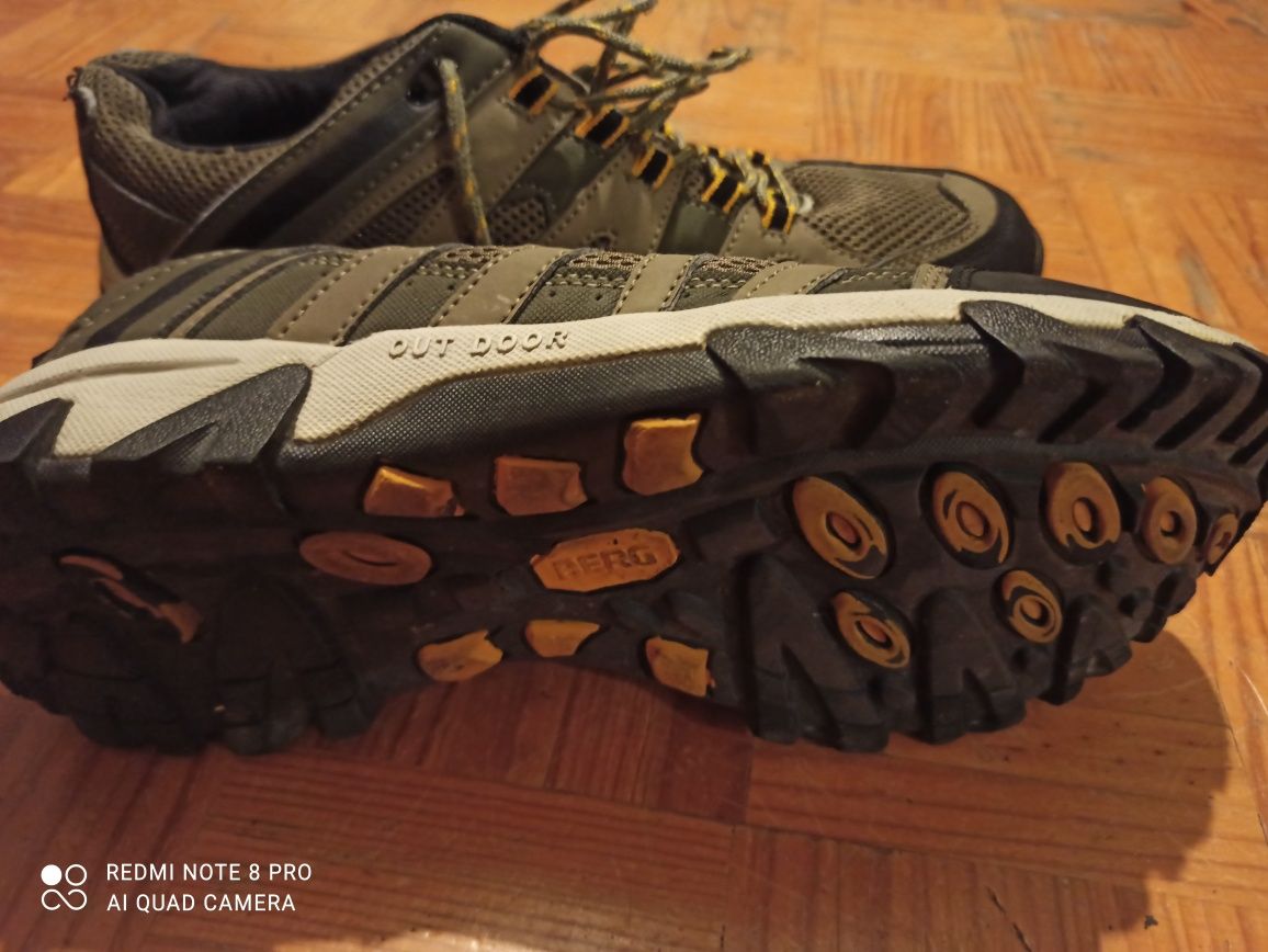 Sapatilhas trekking Berg 45