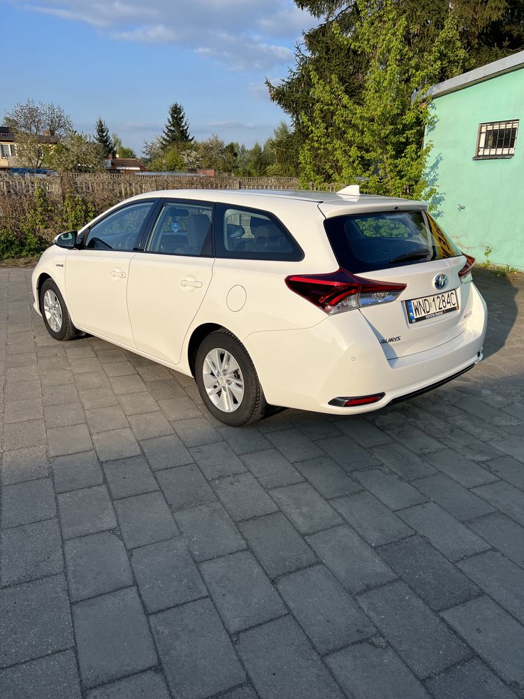 Odstąpię leasing Toyota Auris Hybryda 2018r. automat