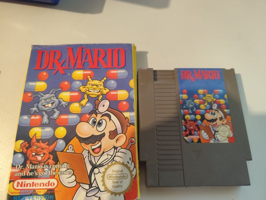 Dr Mario na Nintendo NES box Ang