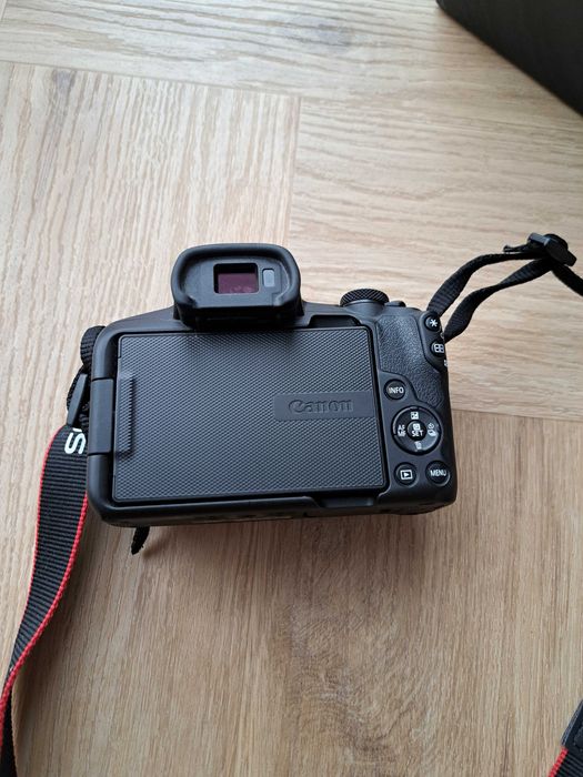 Body Aparat bezlusterkowy Canon R50 Stan idealny, przebieg 94 zdjęcia