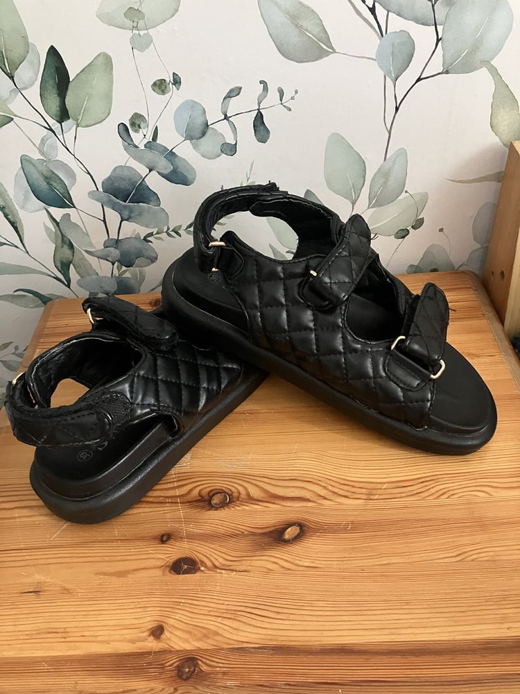 Sandaly damskie czarne Seaster roz.39