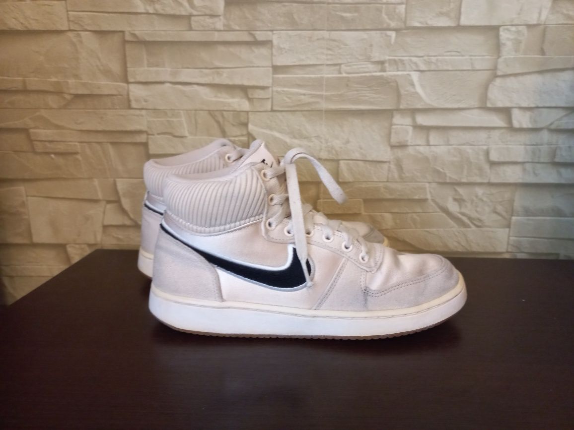 Buty NIKE ebernon MID 38