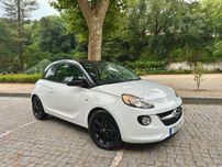 Opel Adam 1.2 Black Edition - Extremamente Estimado