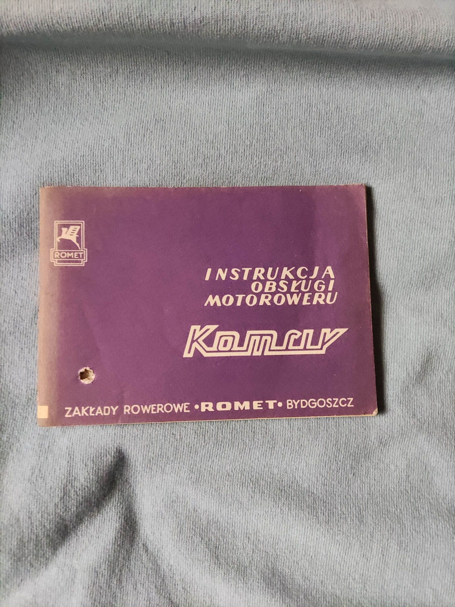 Instrukcje Obsługi Romet Komar 2320, 2330 z 1971 r

Stan BDB 

Bez zni