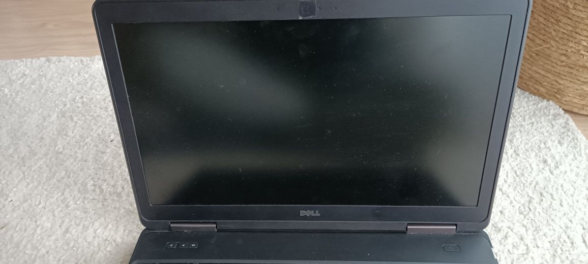 Laptop Dell 5540