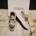 Oryginalne buty Guess do małej negocjacji