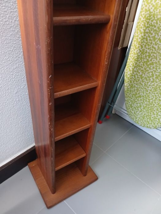 Prateleira para CDS
