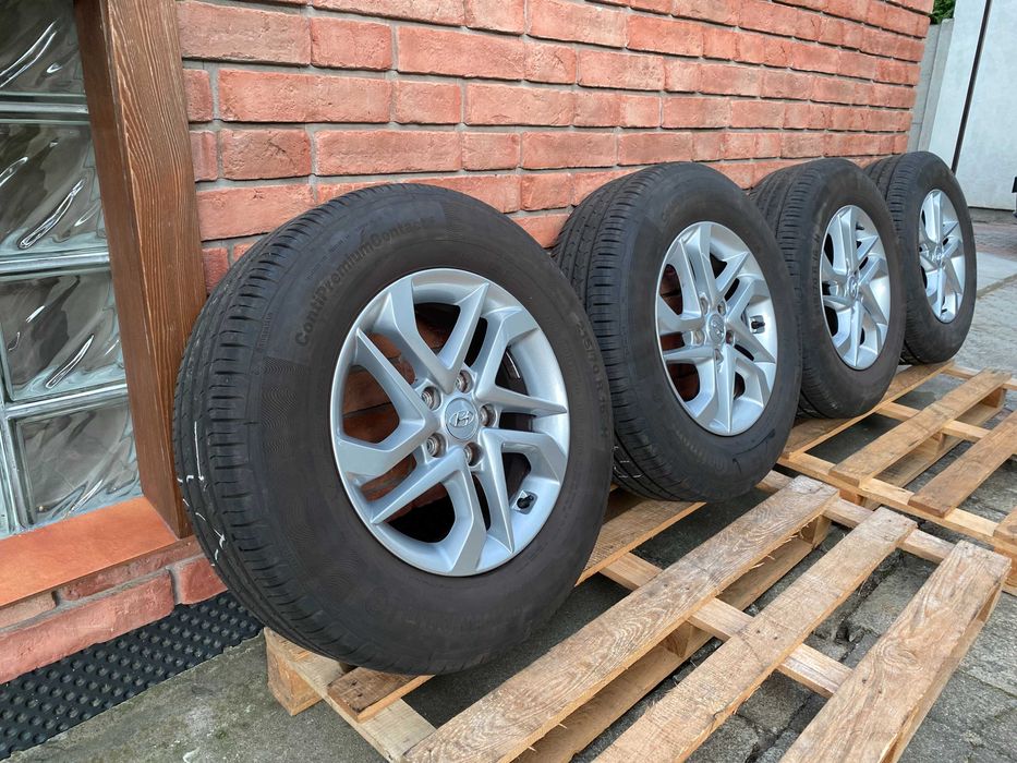 Koła Hyundai Tucson 6.5Jx16H2 ET45 5x114,3 Continental 215/70 16'