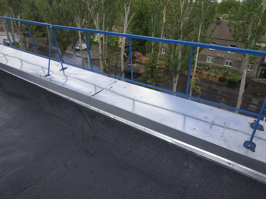 Монтаж, доборных планок, парпетов, ветровых для кровли и фасада