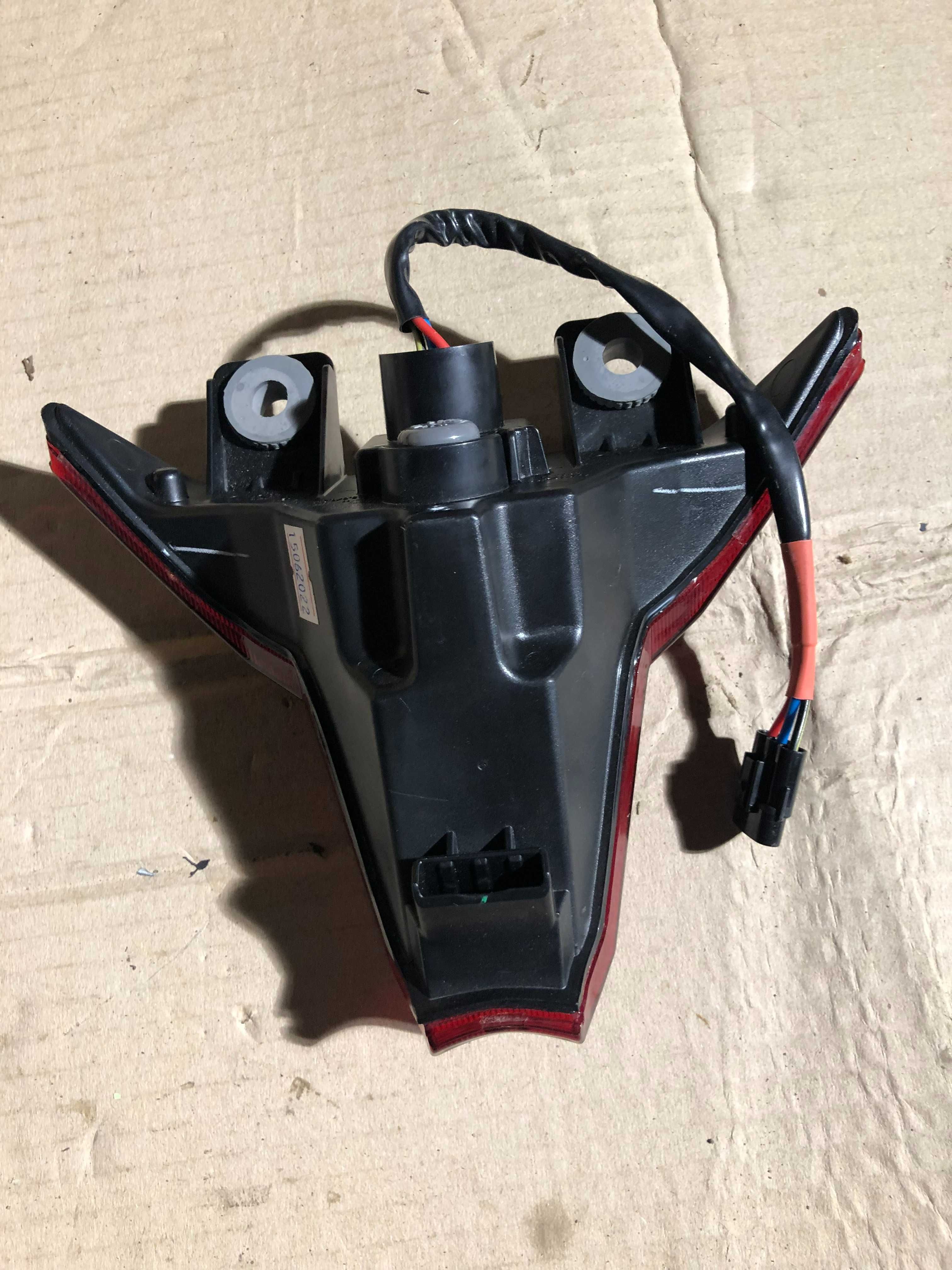 Lampa tył tylna Kawasaki Ninja 400