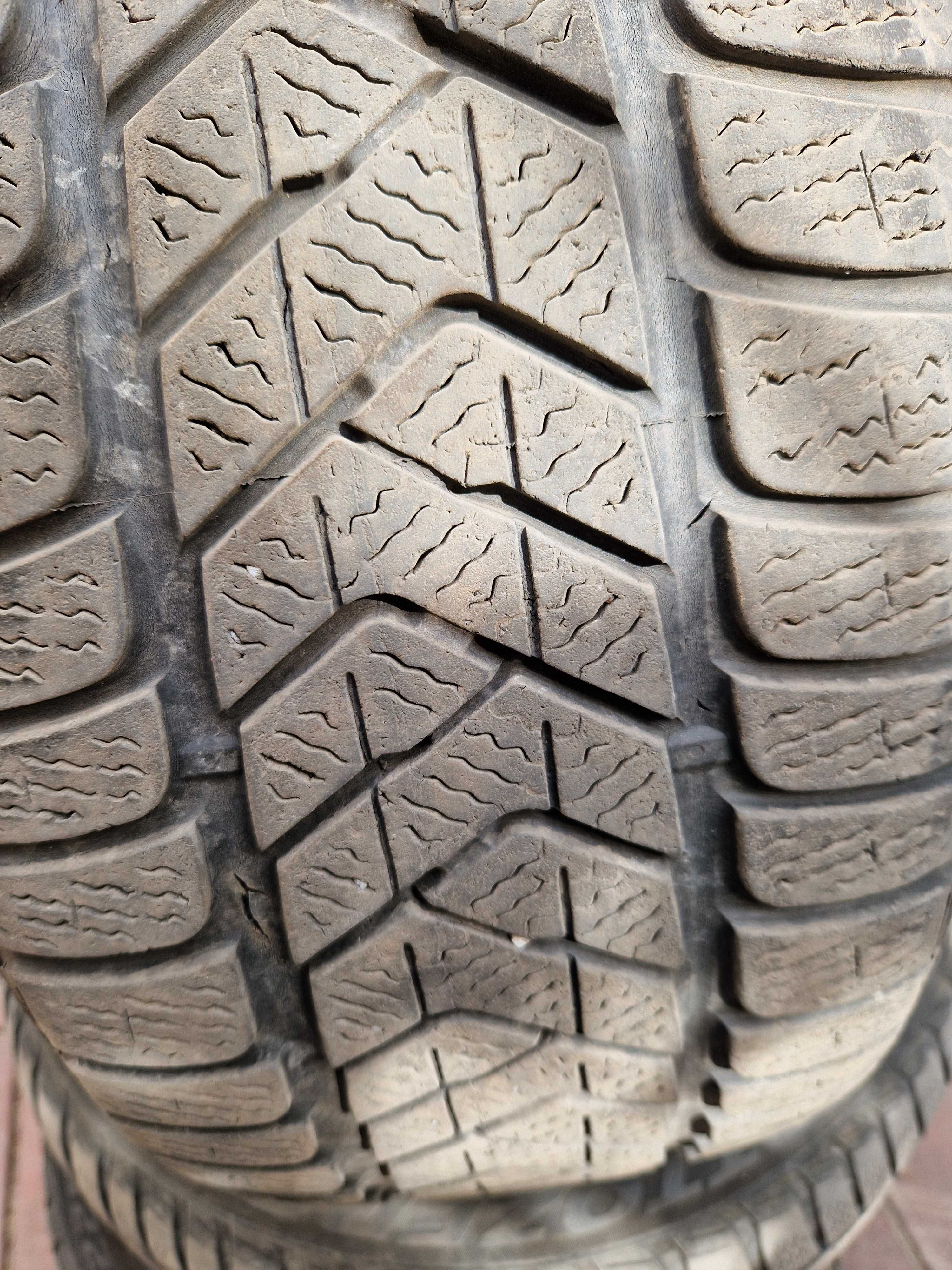 Шини Pirelli winter SOTTOZERO 4шт 225/45 R17 91H