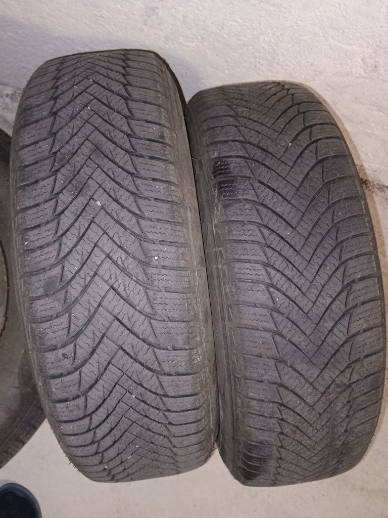 Komplet opon zimowych 185/65 R15 Snowpower HP okazja