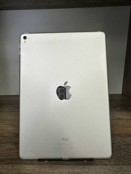 iPad Tablet Apple Pro 9.7-inch 128GB Silver A1673 stan bdb gwarancja