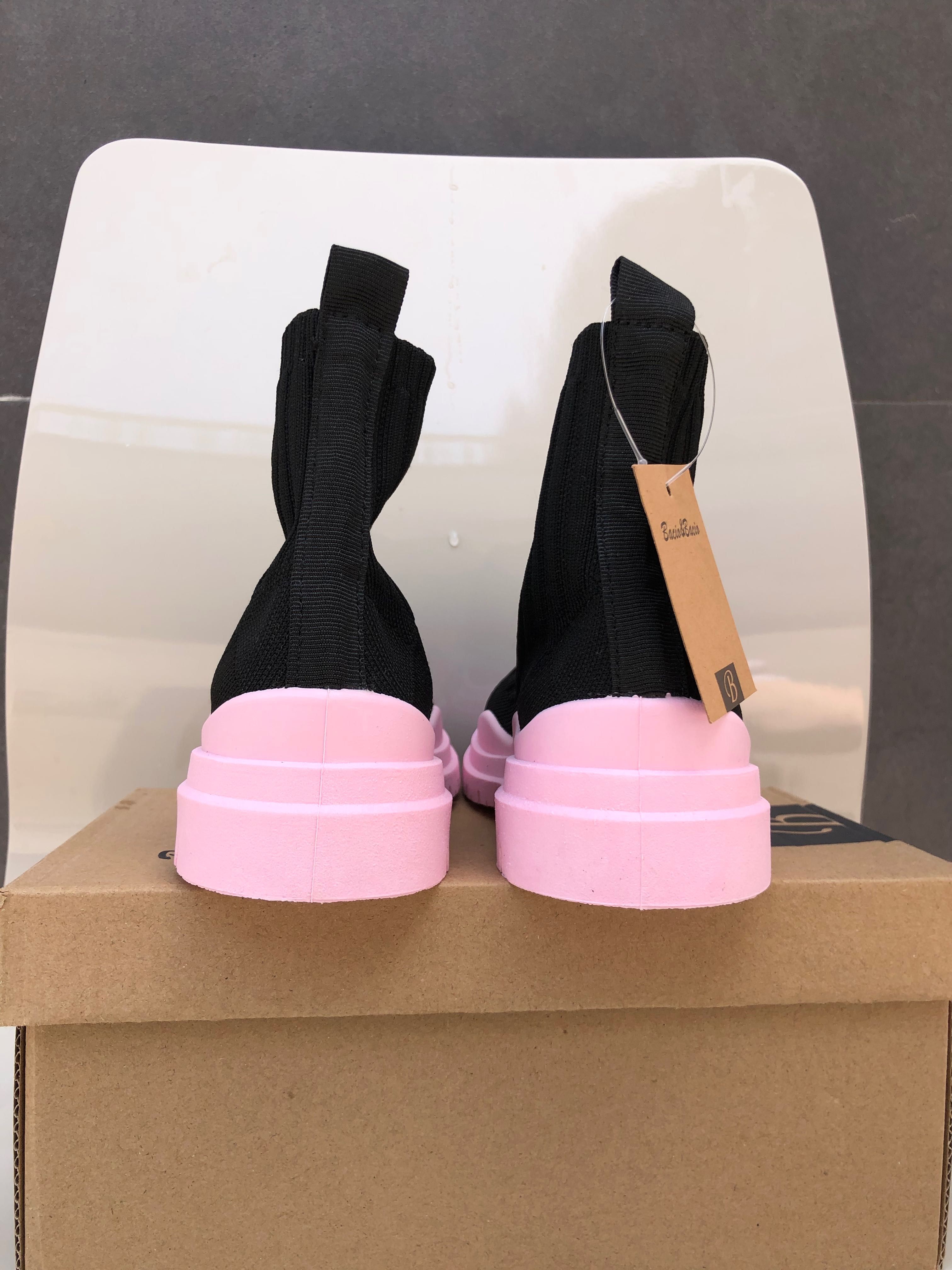 Дитячі черевики-чулки з рожевою або білою підошвою (28, 29, 34)