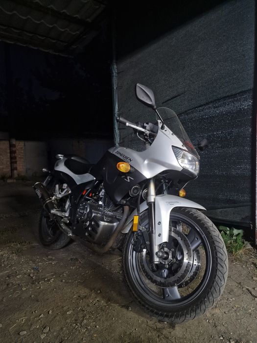 Продам мотоцикл Zongshen zs200gs