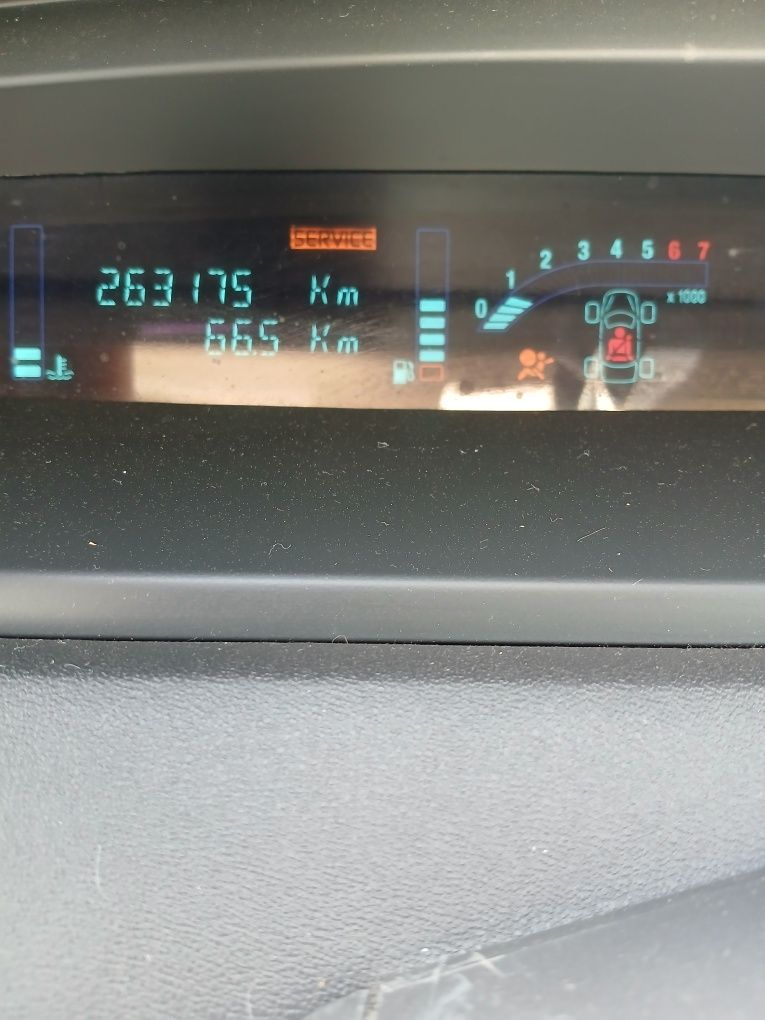 Renault scenic prywatnie 1.6 16 v + LPG