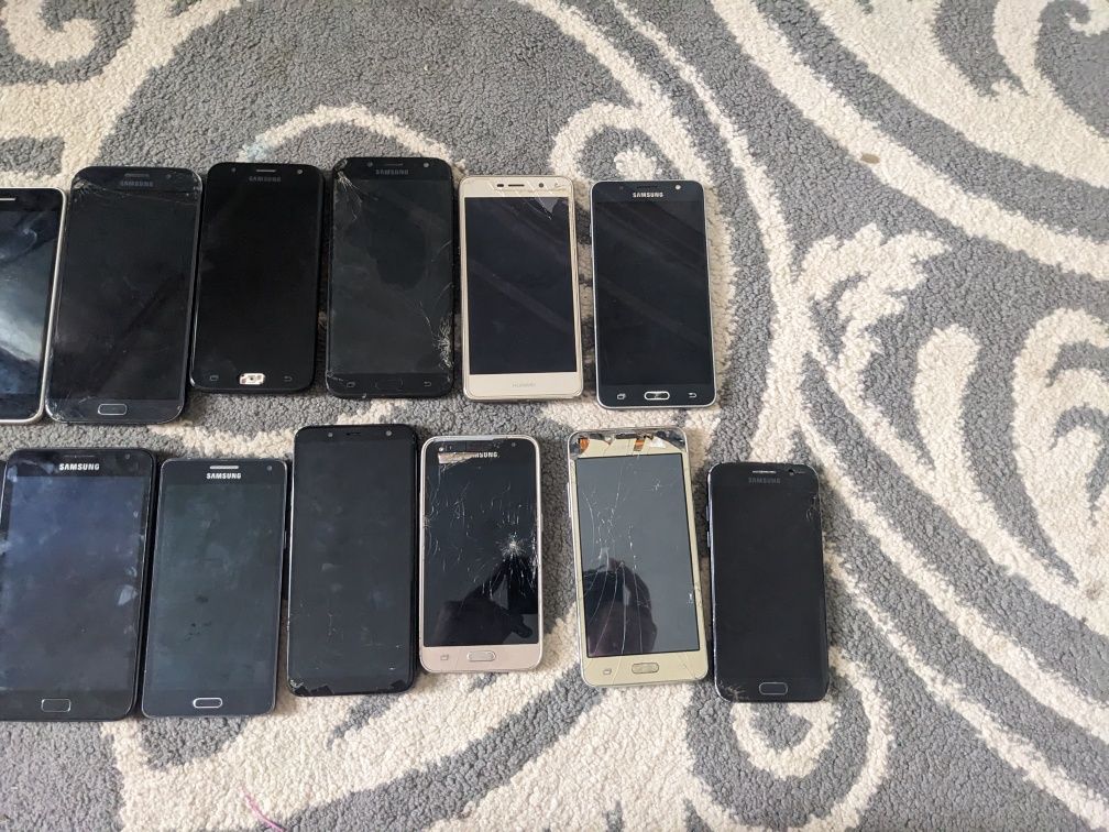 Продам величезний лот смартфонів Samsung / Huawei