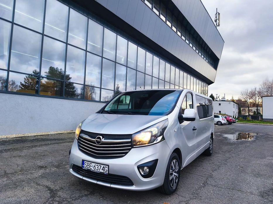 Opel Vivaro wersja Long,9 osobowa,polski salon