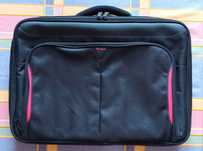 Torba na laptopa TARGUS 17-18 cali czarno czerwona
