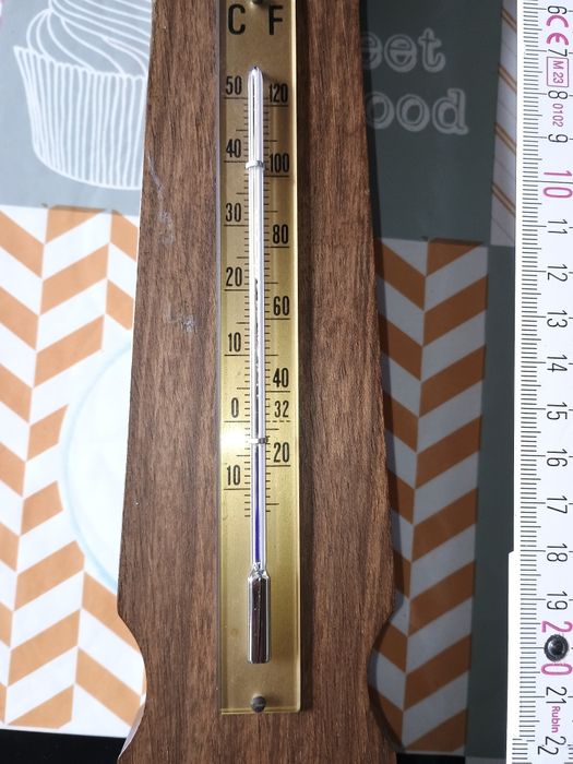 Продам Барометр.