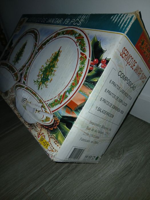 Serviço de Natal - loiça - 19 peças