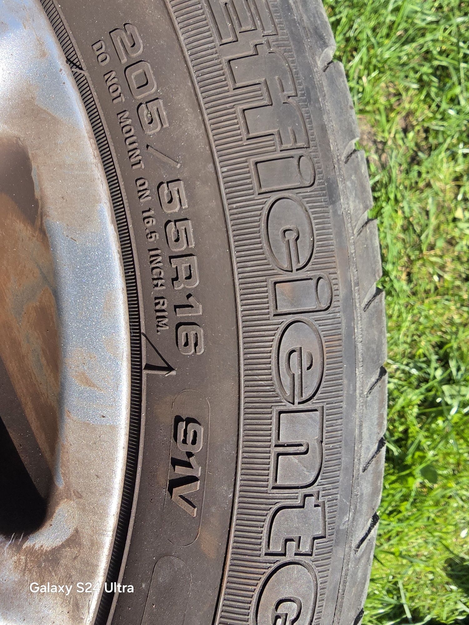 Opony letnie Goodyear komplet używane