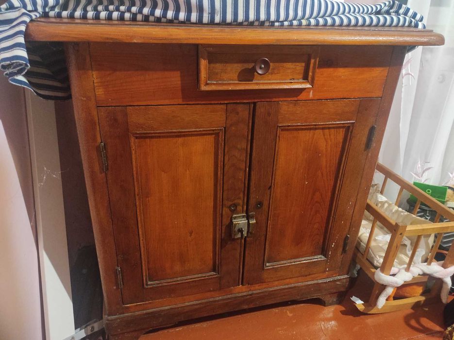 Продам дерев'яний комод