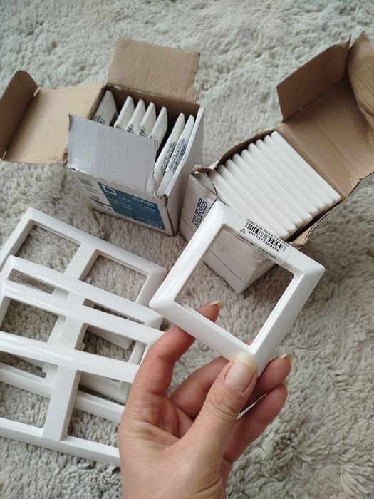 Рамка 1,2,3-местная Gira, Jung