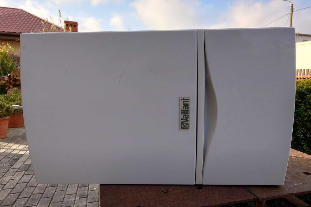 Kocioł gazowy kondensacyjny Vaillant ecoTEC VC PL 186/3-5