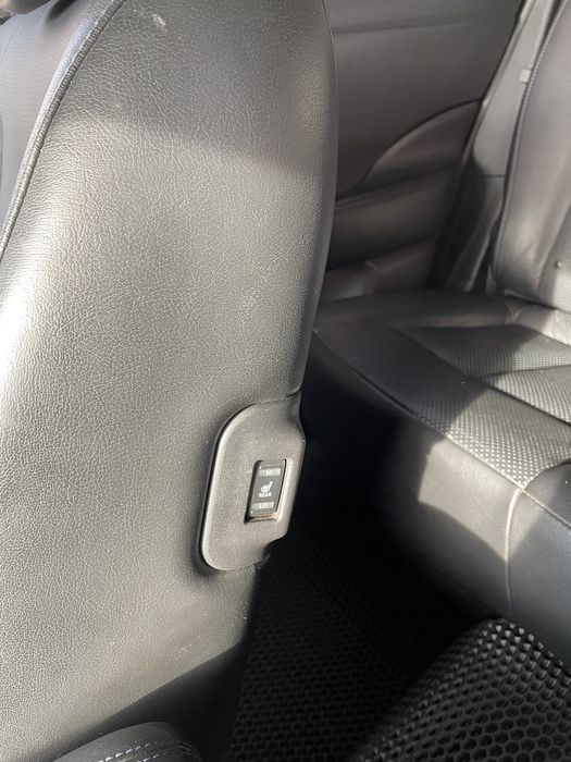 Продам Nissan leaf
