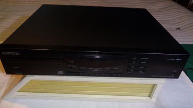 Odtwarzacz CD Kenwood DP-1080