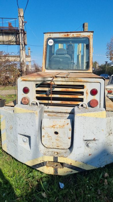 Навантажувач львівський погрузчик 5т