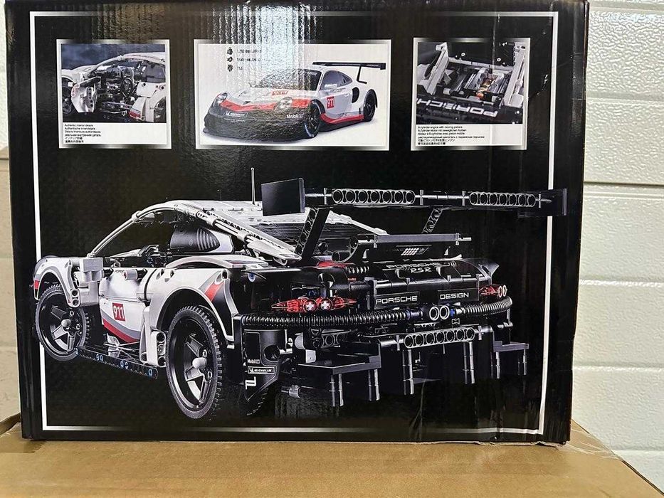Конструктор Porsche 911 з 1631 деталей схожий на Lego