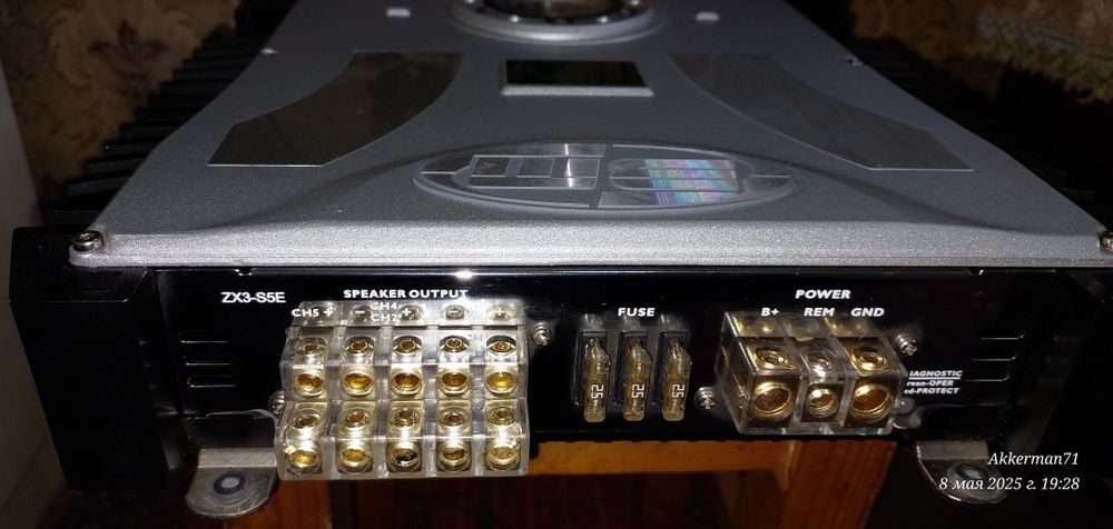 Продам профессиональный 5 кан усилитель Boschmann ZXlll-S5E 3.300вт