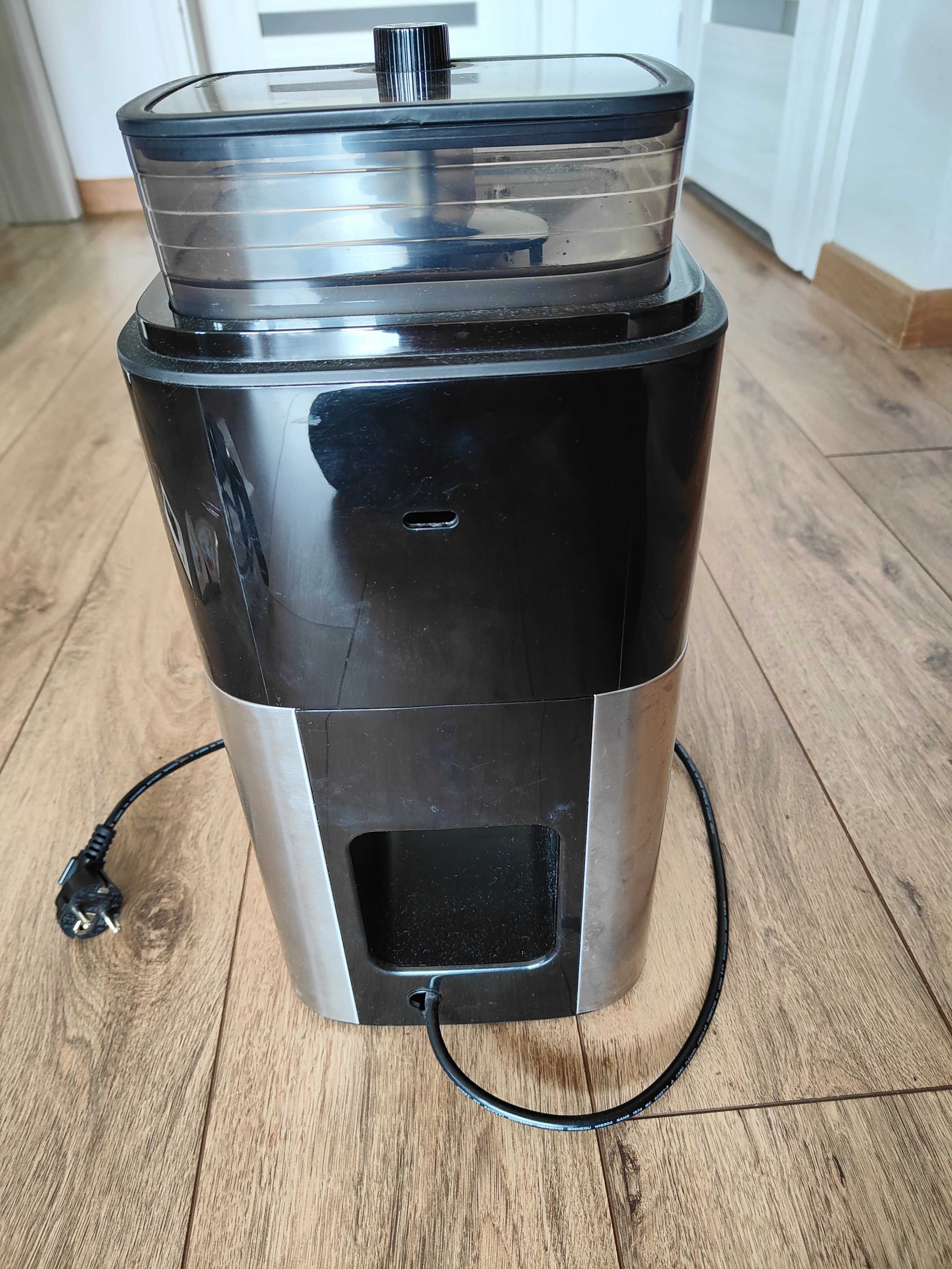 Ekspres Philips Grind & Brew HD7767/00 Młynek żarnowy, zestaw filtrów