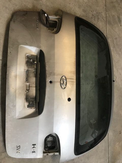 Tampa da Mala Hyundai H1 2.5 TD