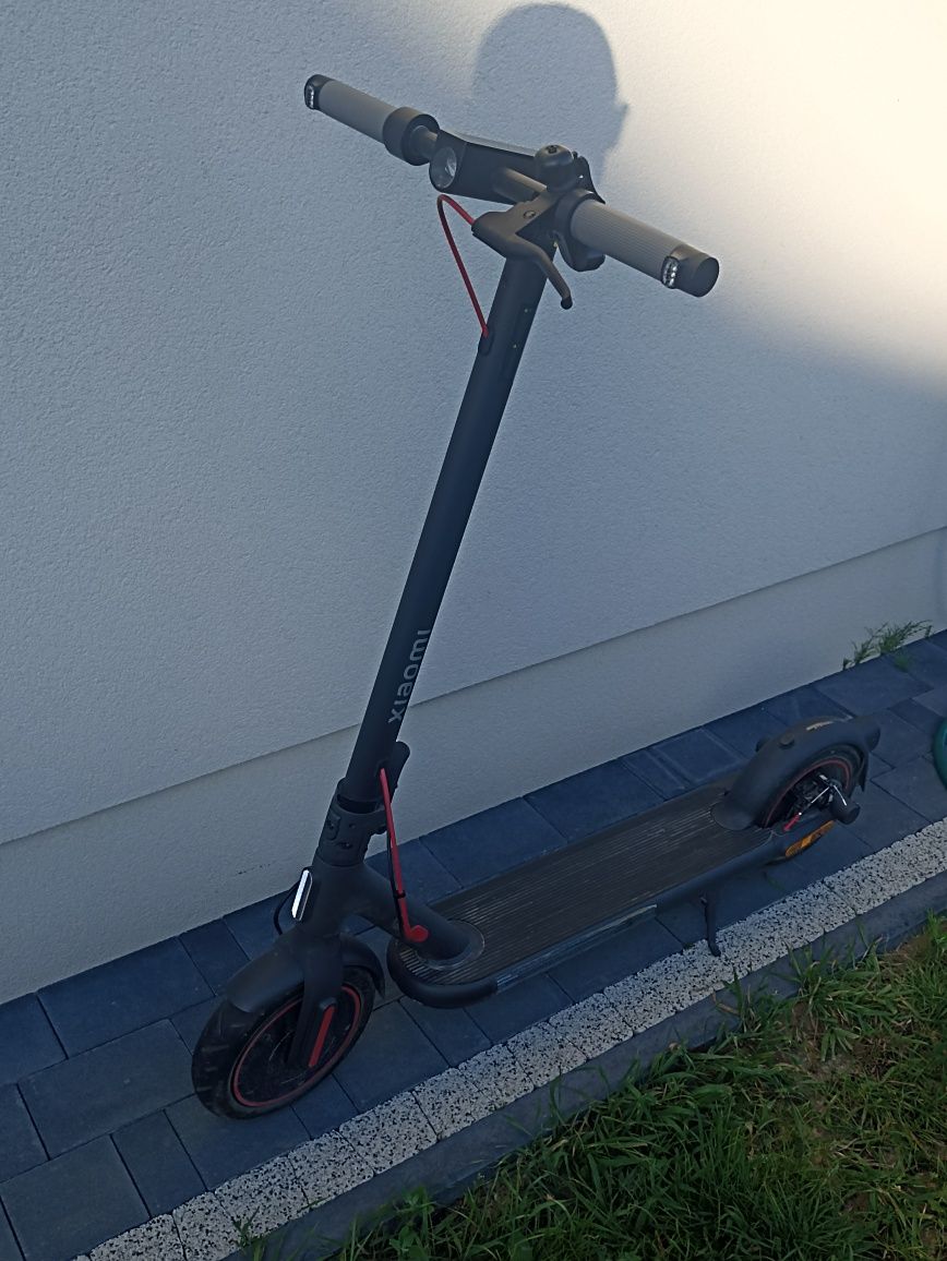 Hulajnoga Xiaomi Electric Scooter 4 Pro IT