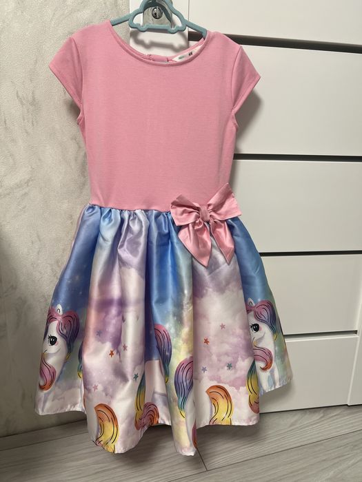 Сукня святкова на дівчинку