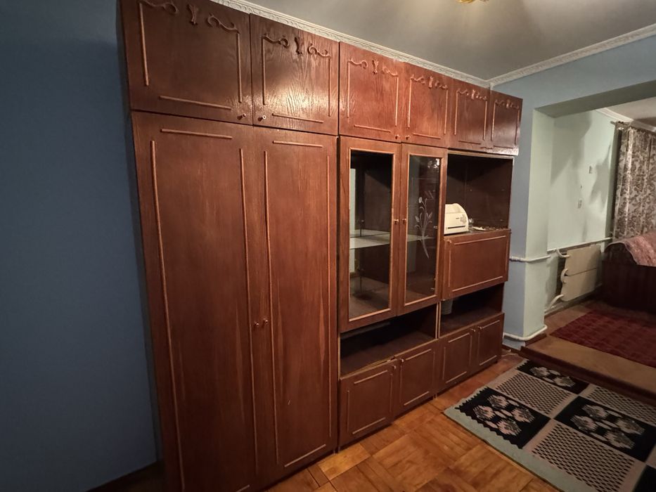 Віддаєм радянську стінку. Самовивіз 23/11/2025