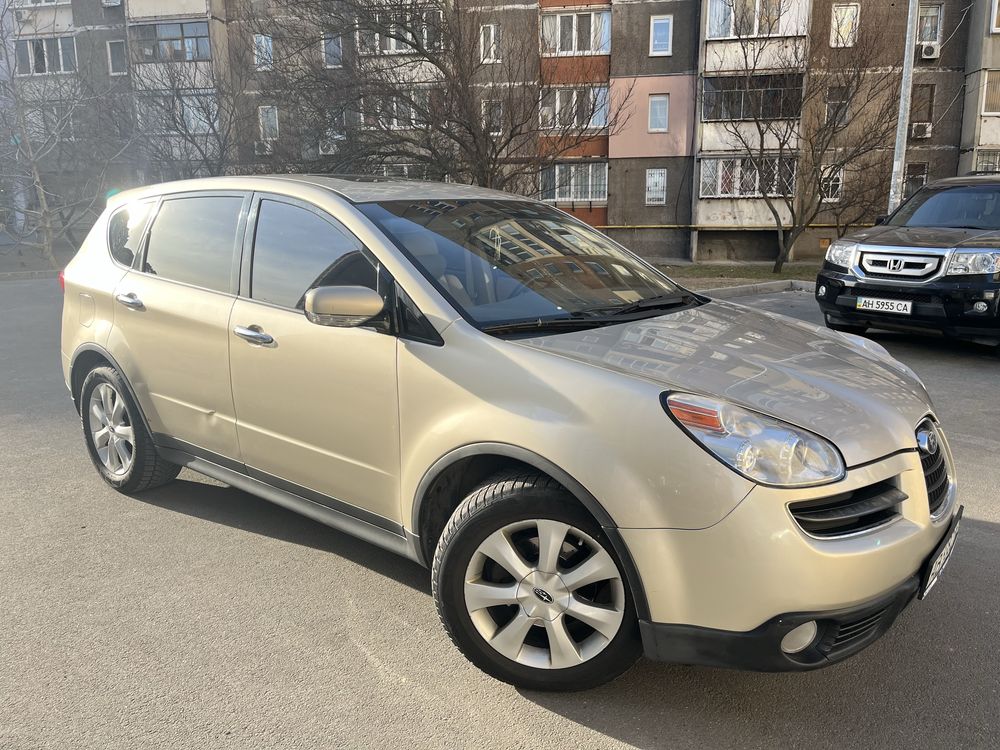 Продам субару трібека