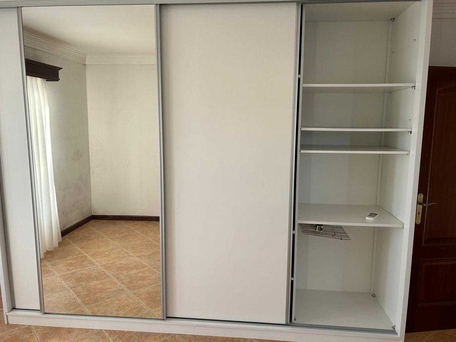 Roupeiro de Luxo (Usado 6 meses)