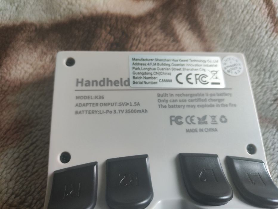 Портативна ігрова приставка K36