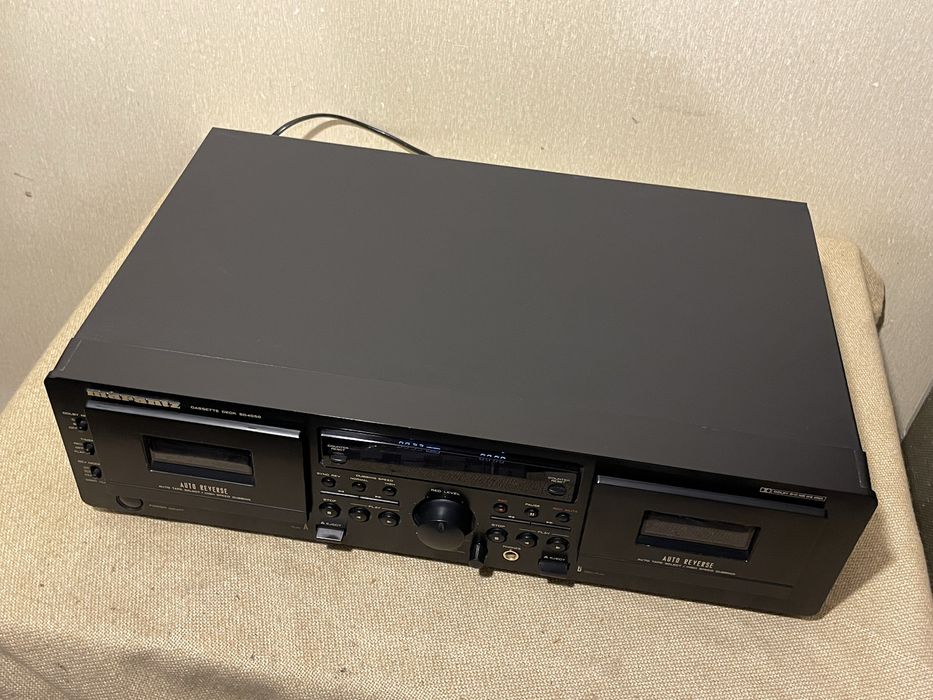 Красивая 2-х кассетная дека с автореверсом MARANTZ SD-4050