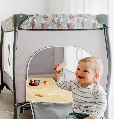 Cama Bebé com Trocador e Mosquiteira