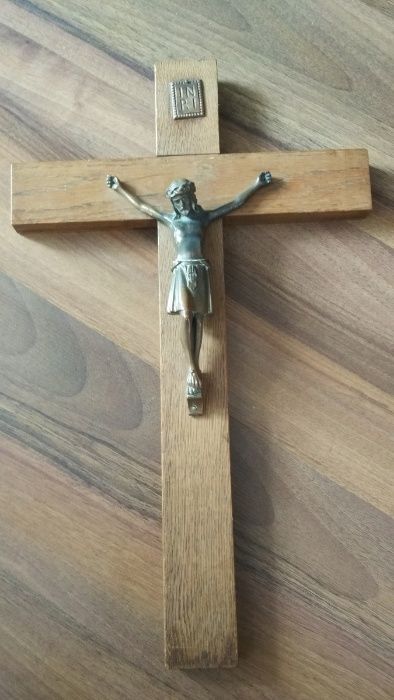 KRUCYFIKS drewniany krzyż z Jezusem