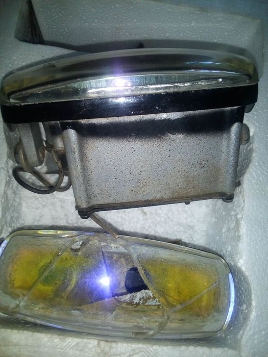 Додаткова автомобільна фара з габаритом бв.