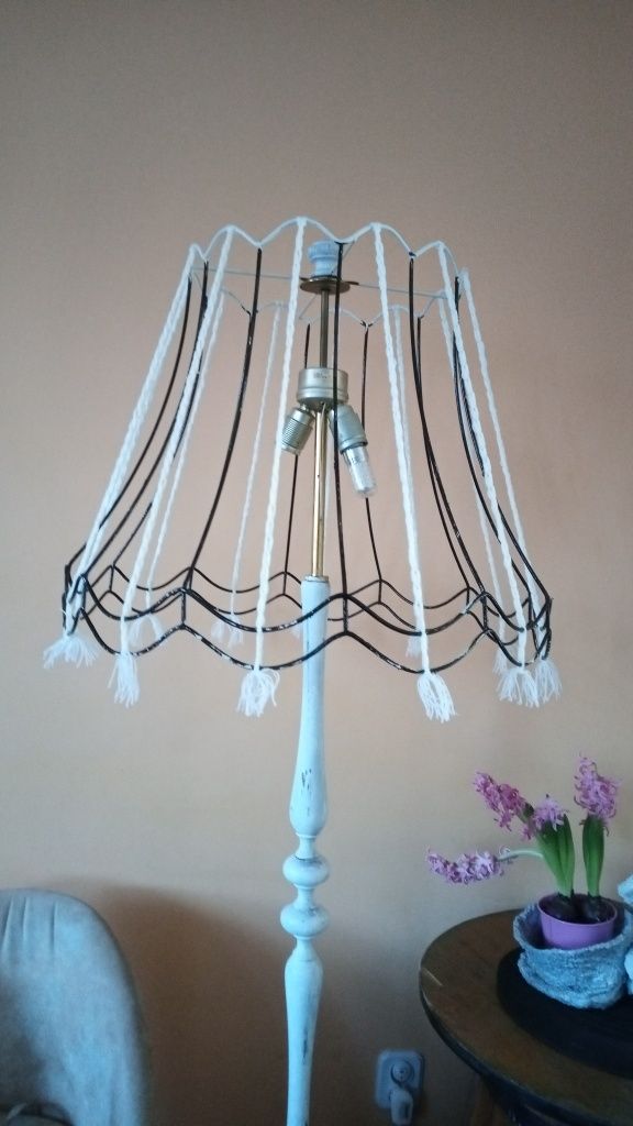 Stojąca lampa Retro