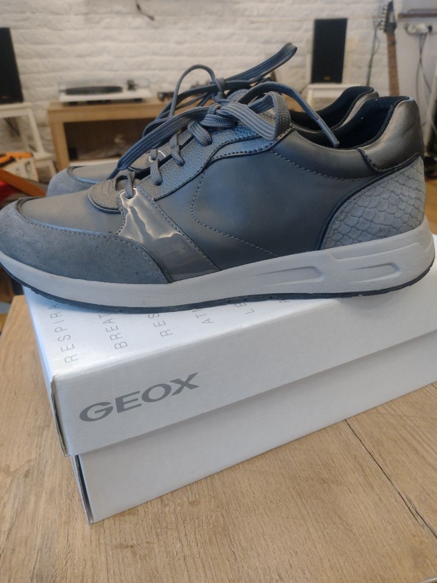 Sneakersy Geox respira założone kilka razy