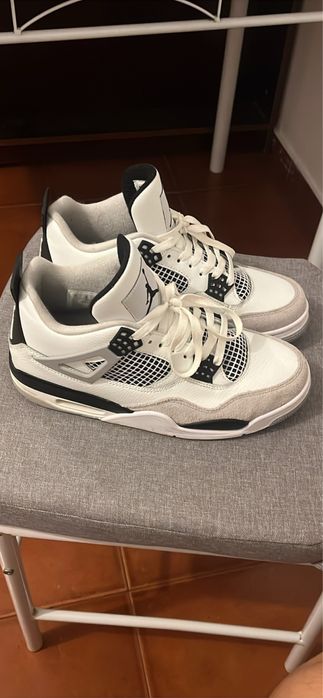 Vendo Air Jordan em otimo estado 43